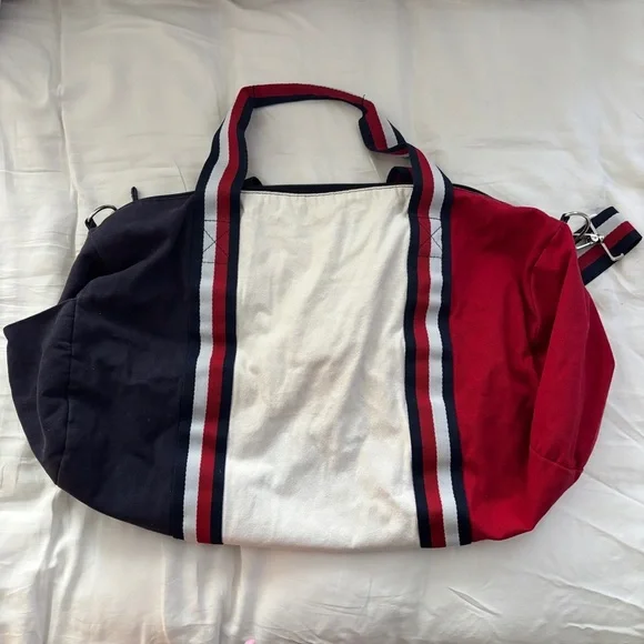 Tommy Hilfiger Duffle Bag - Picture 2 of 7